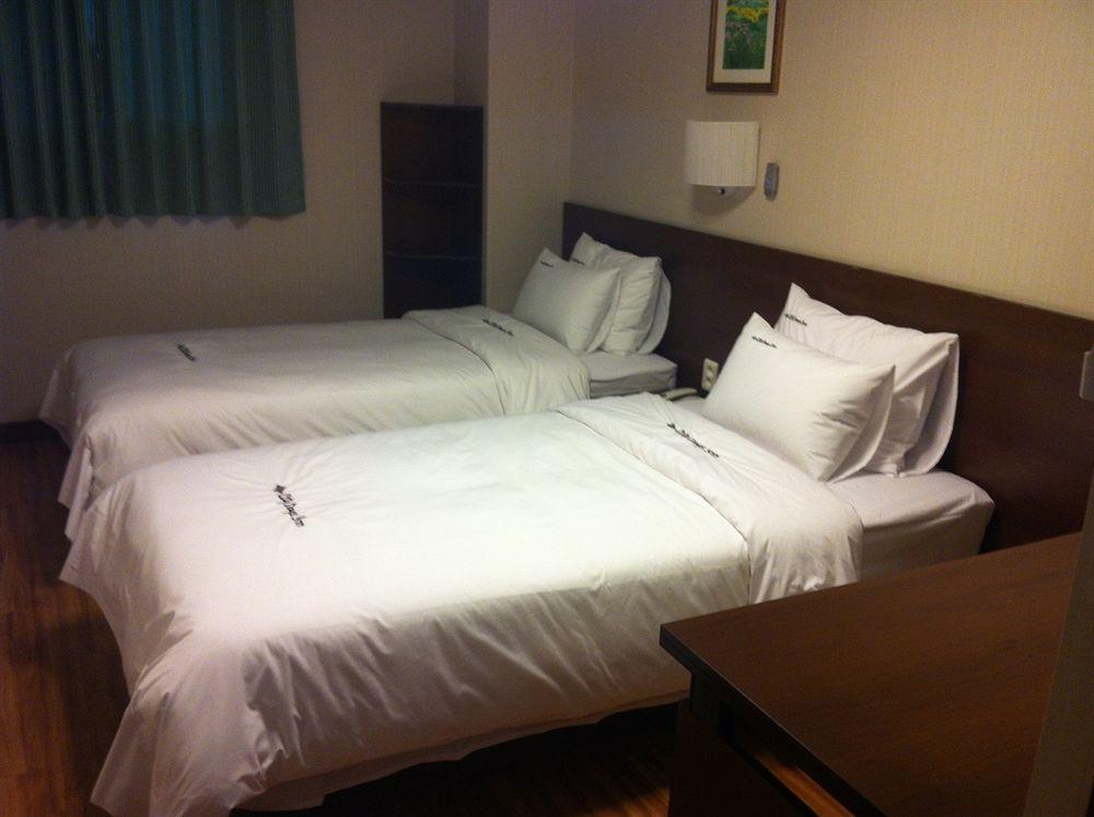 Global Inn Seoul Dongdaemun City Days Inn Экстерьер фото