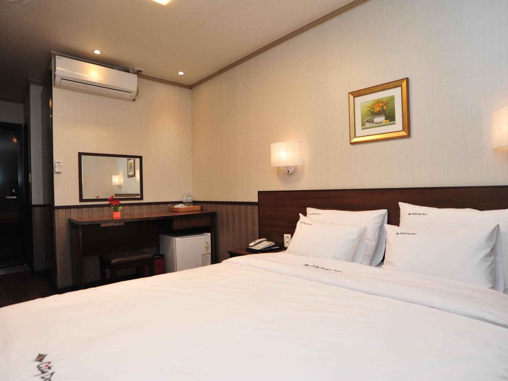 Global Inn Seoul Dongdaemun City Days Inn Экстерьер фото