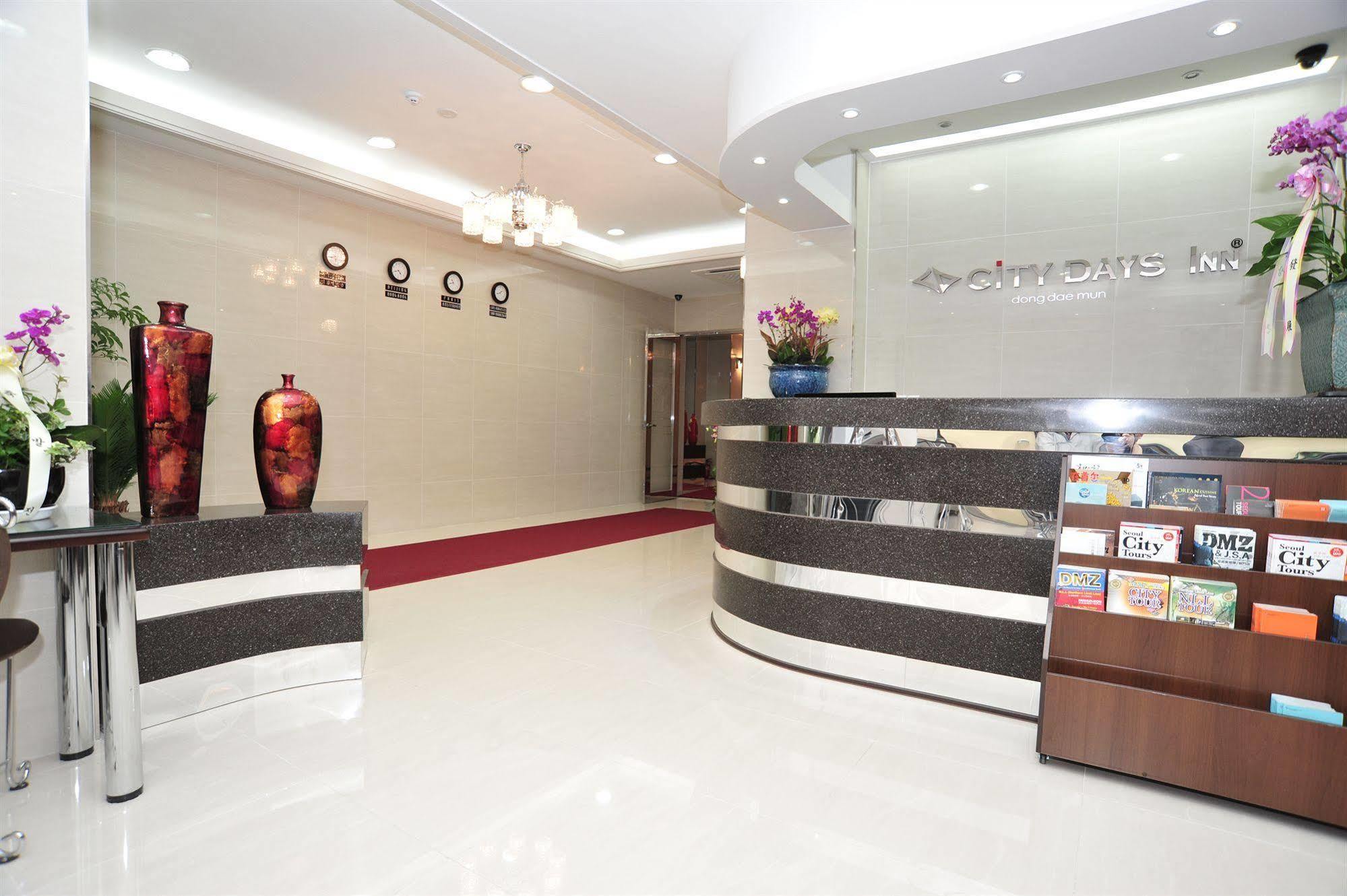 Global Inn Seoul Dongdaemun City Days Inn Экстерьер фото