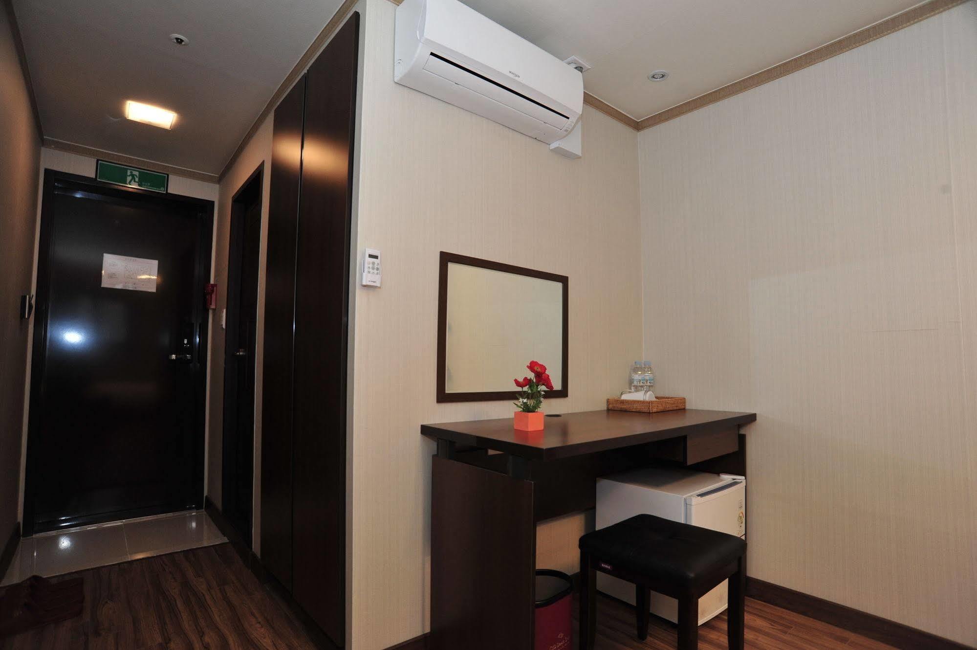 Global Inn Seoul Dongdaemun City Days Inn Экстерьер фото